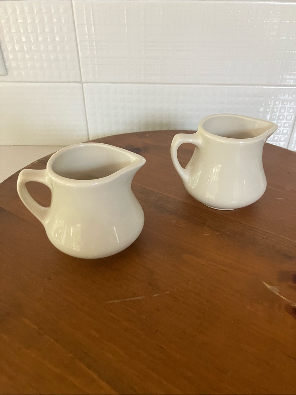 Pair of vintage White ironstone Creamer Pitchers - Picture 3 of 6